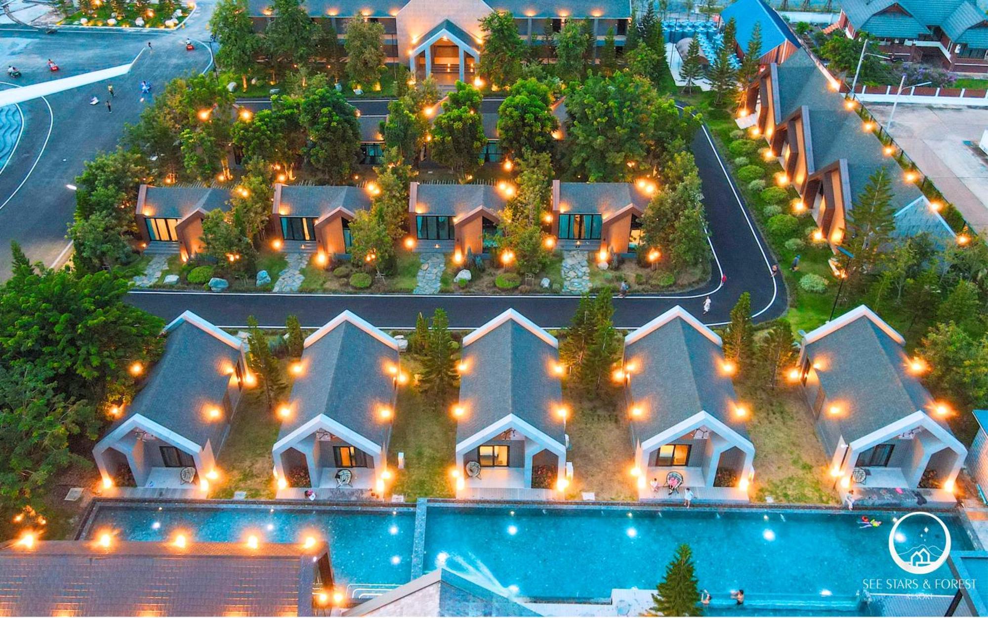 See Stars & Forest Resort Amphoe Sawang Daen Din Екстер'єр фото
