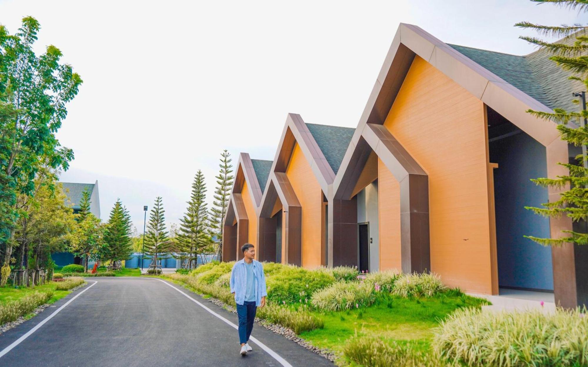 See Stars & Forest Resort Amphoe Sawang Daen Din Екстер'єр фото